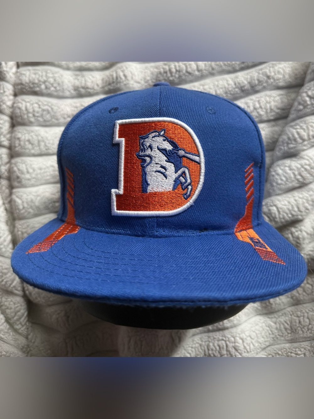 Men's Denver Broncos New Era NFL Historic Logo 9FIFTY Snapback Adjustable Hat